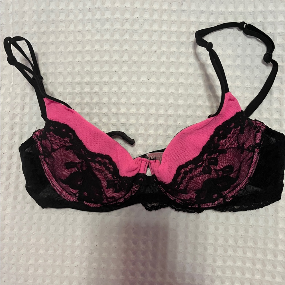 Victoria's Secret Pink and Black Lace Bra, 34B